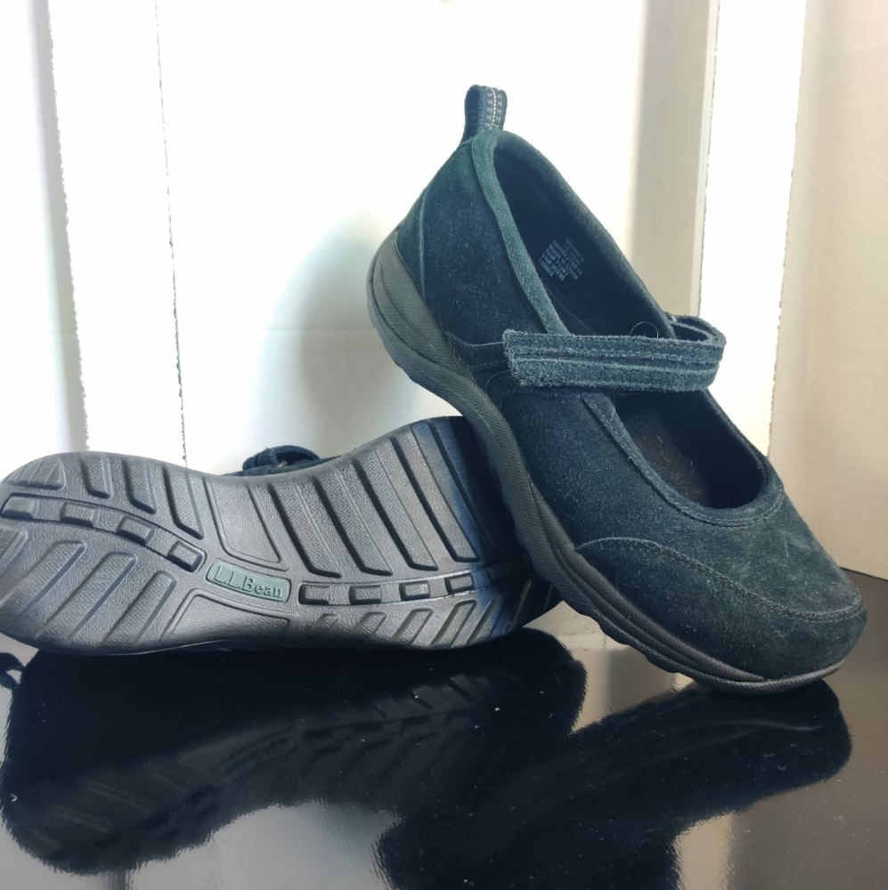 L.L. Bean shoes - Picture 1 of 2